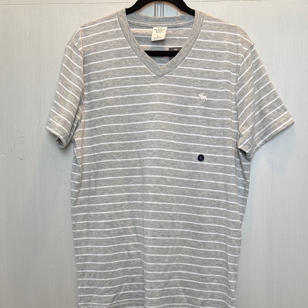 Abercrombie & Fitch Gray and White Striped V-Neck Tee
